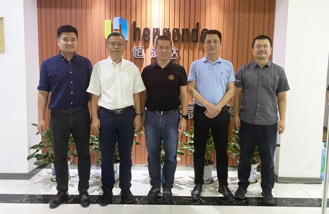 中国移动（成都）产业研究院莅临参观交流，探讨新型商业合作模式